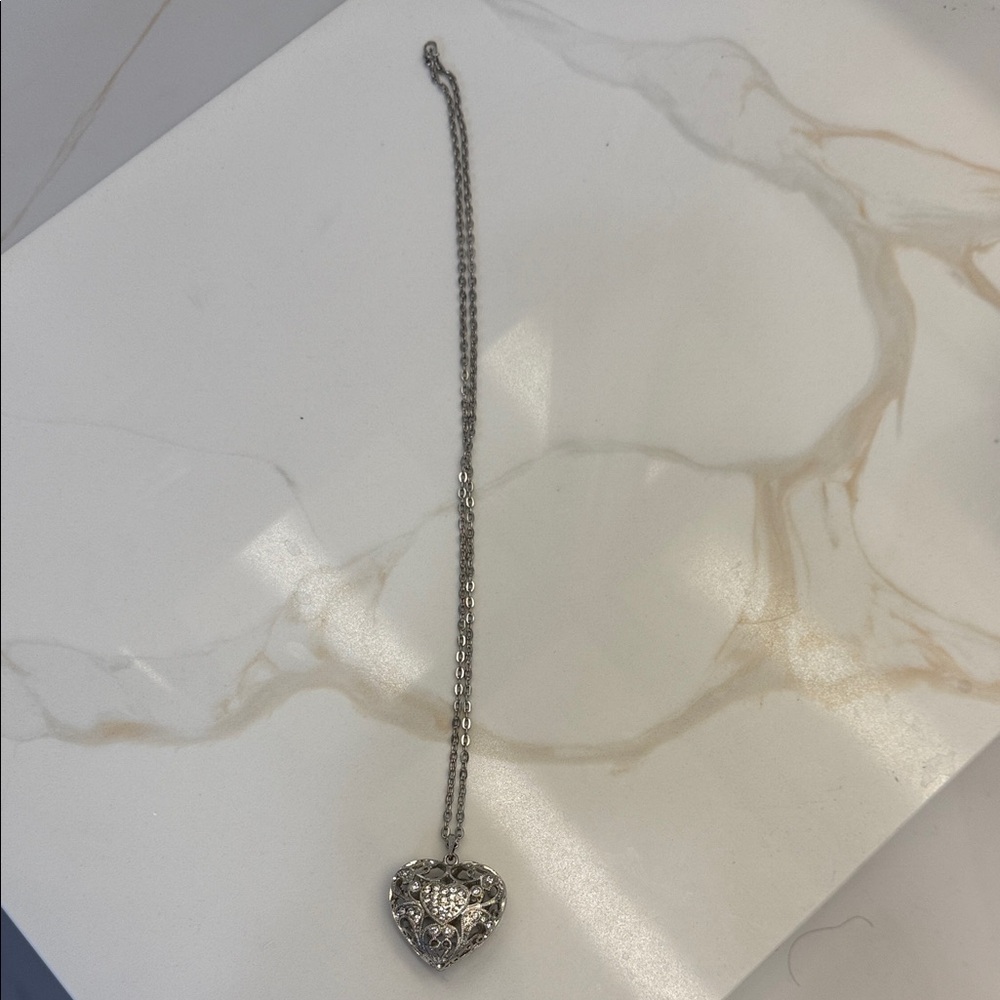 Sterling Silver Heart Pendant Necklace - Silver - Picture 8 of 8
